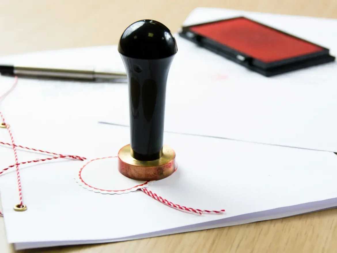 stempel notariusza na dokumencie